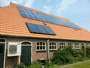 Warmtepomp, zonnecollectoren, buffervat en PV-systeem; Wieringermeer